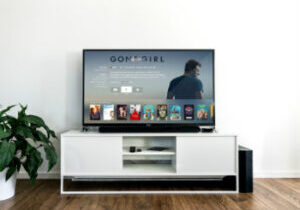 crs-TV-Unsplash-JensKreuter